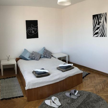 Apartment Swietojerska Varşova Dış mekan fotoğraf
